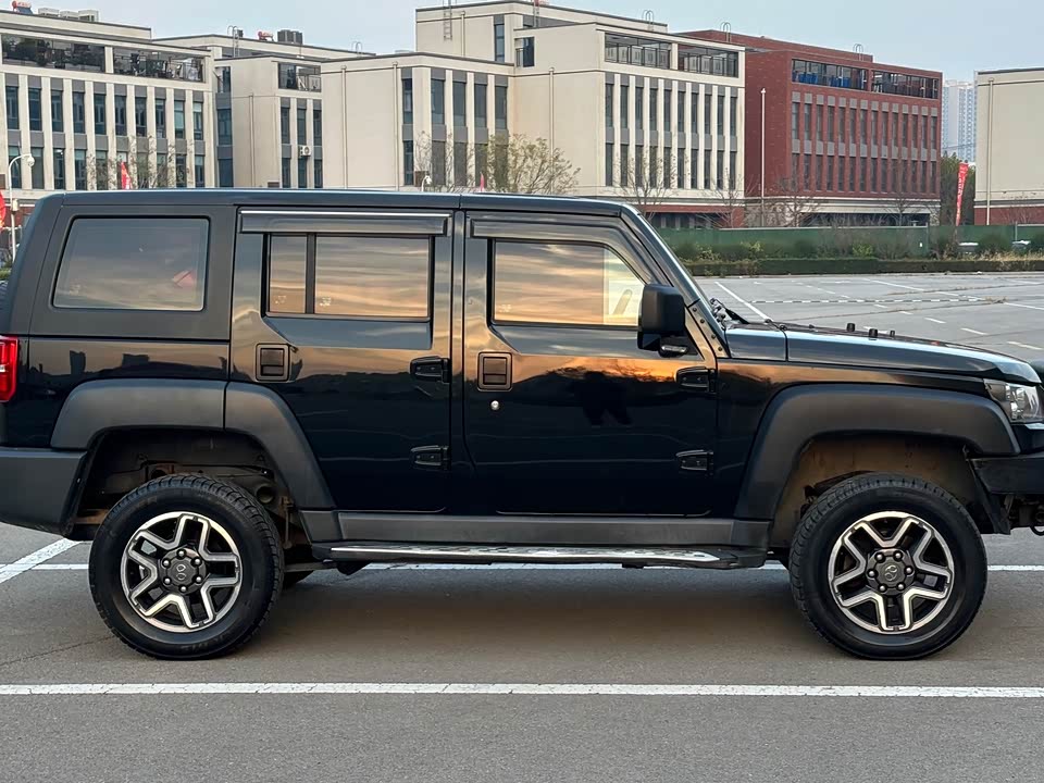 Beijing BJ40