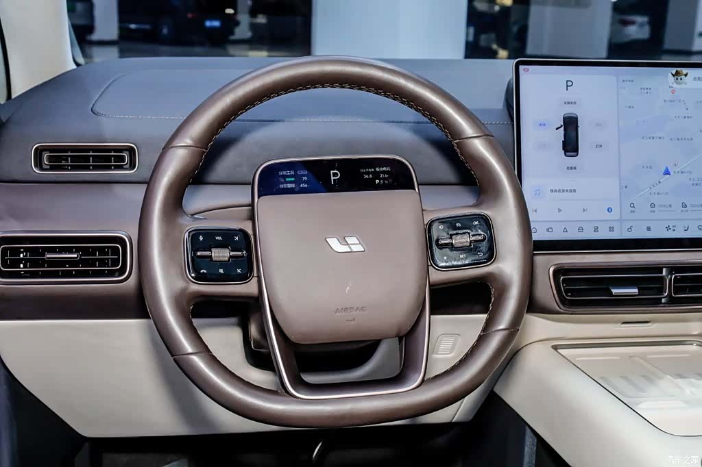 Li Auto MEGA, 2024 20
