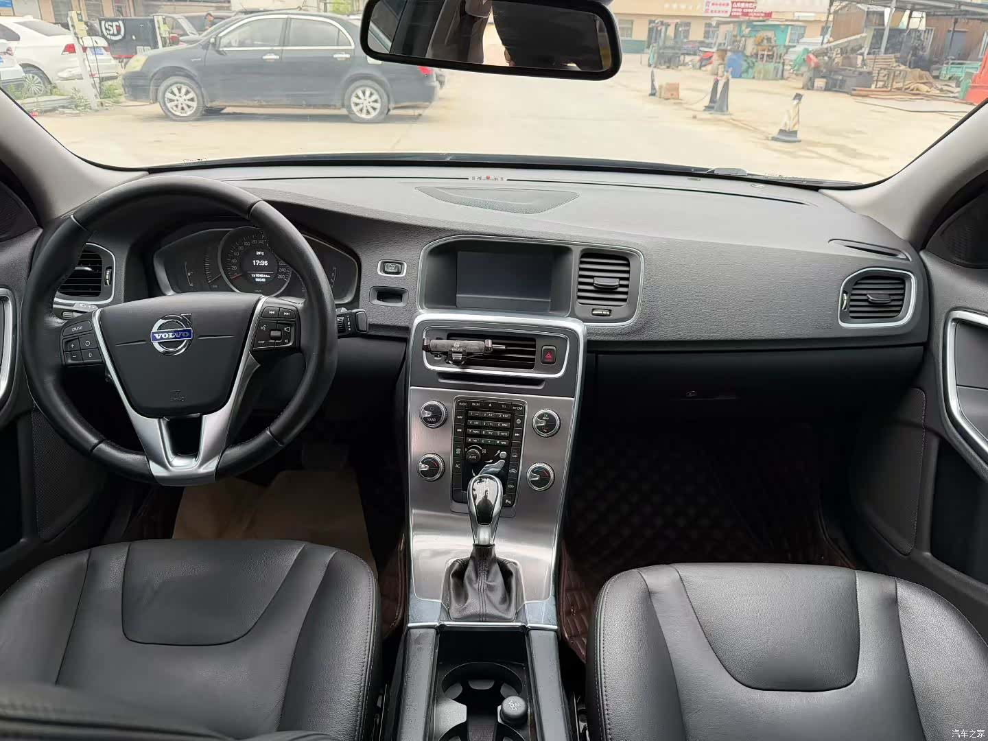 Volvo S60, 2017 все фото