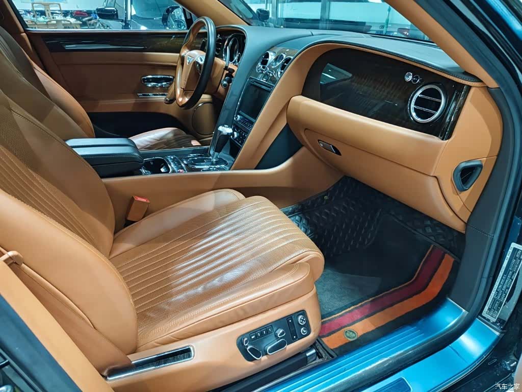 Bentley Flying Spur, 2018 9