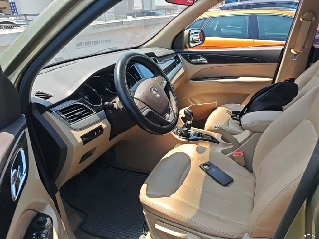 Wuling 730, 2016 15