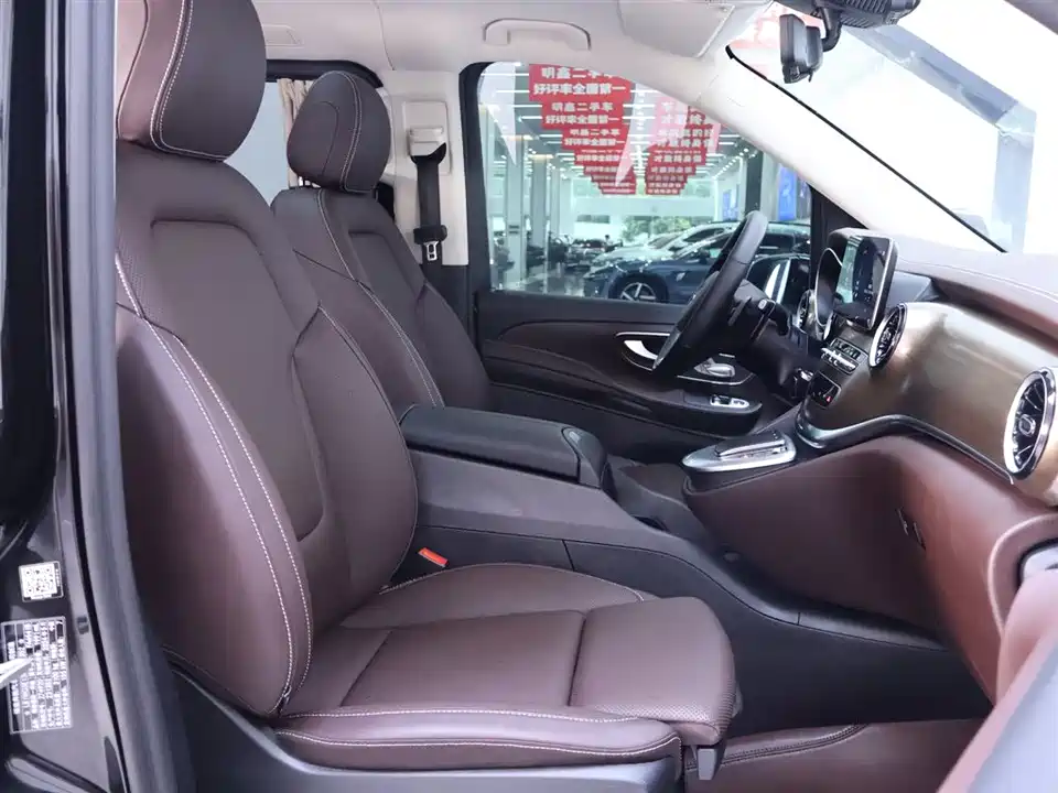Mercedes-Benz V-class