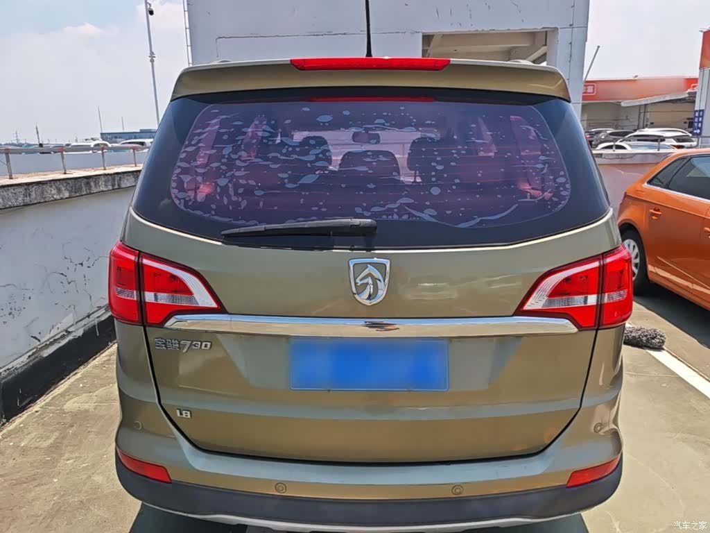 Wuling 730, 2016 6