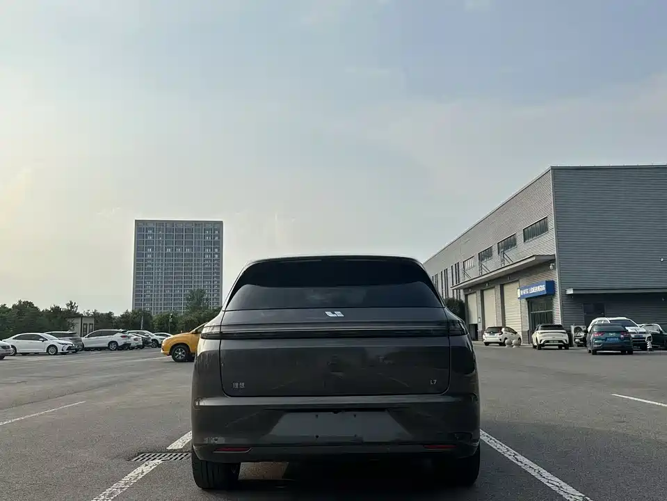 Li Auto Ideal L7