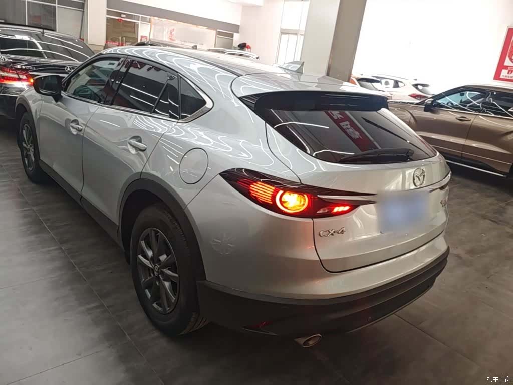 Mazda CX-4, 2022 6