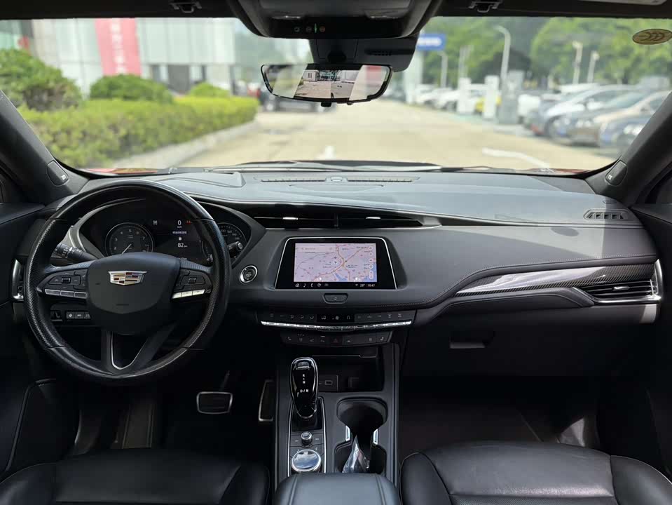 Cadillac XT4
