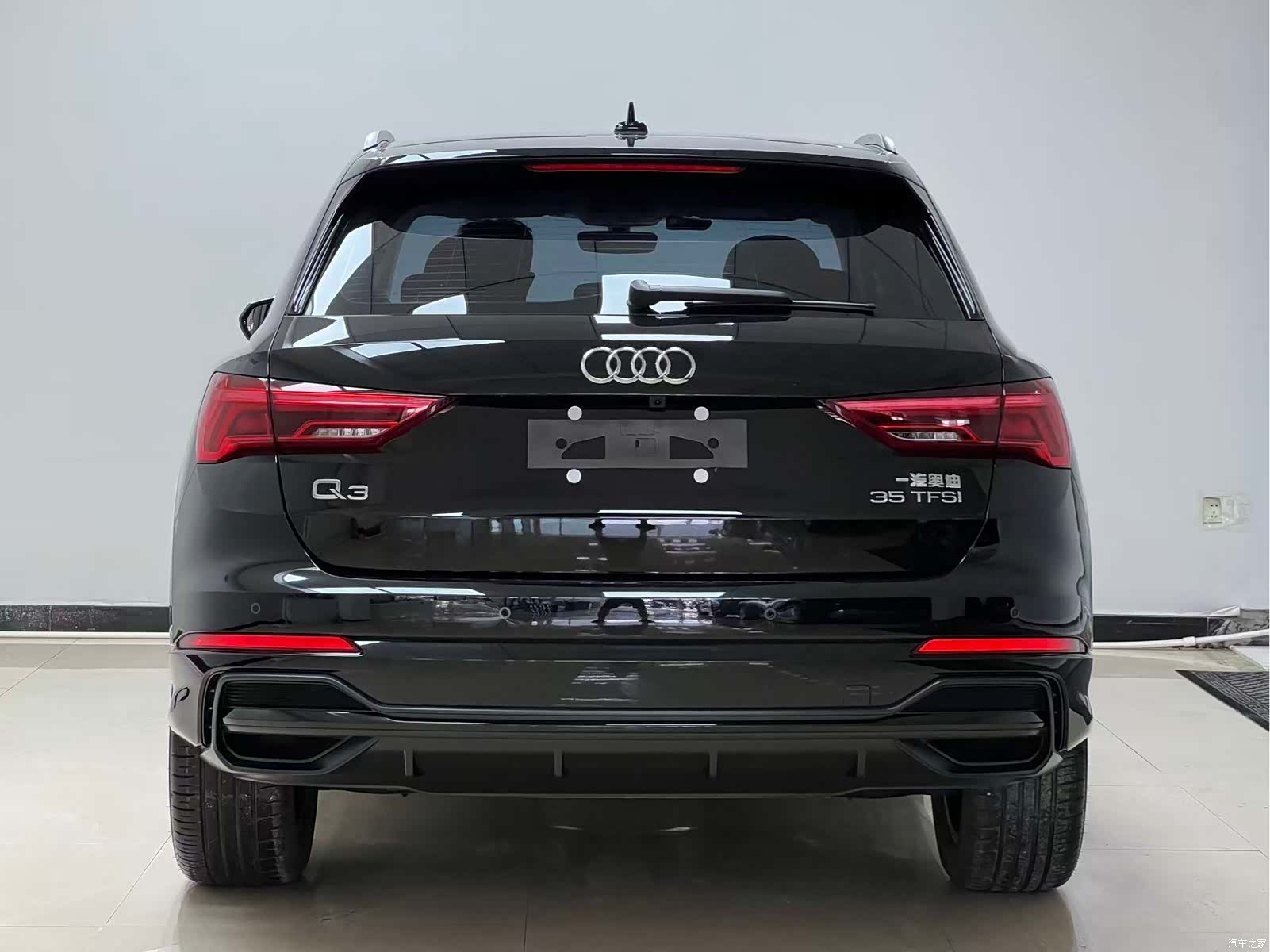 Audi Q3, 2022 все фото