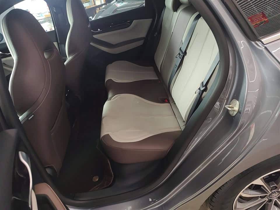 BYD Qin Yuan