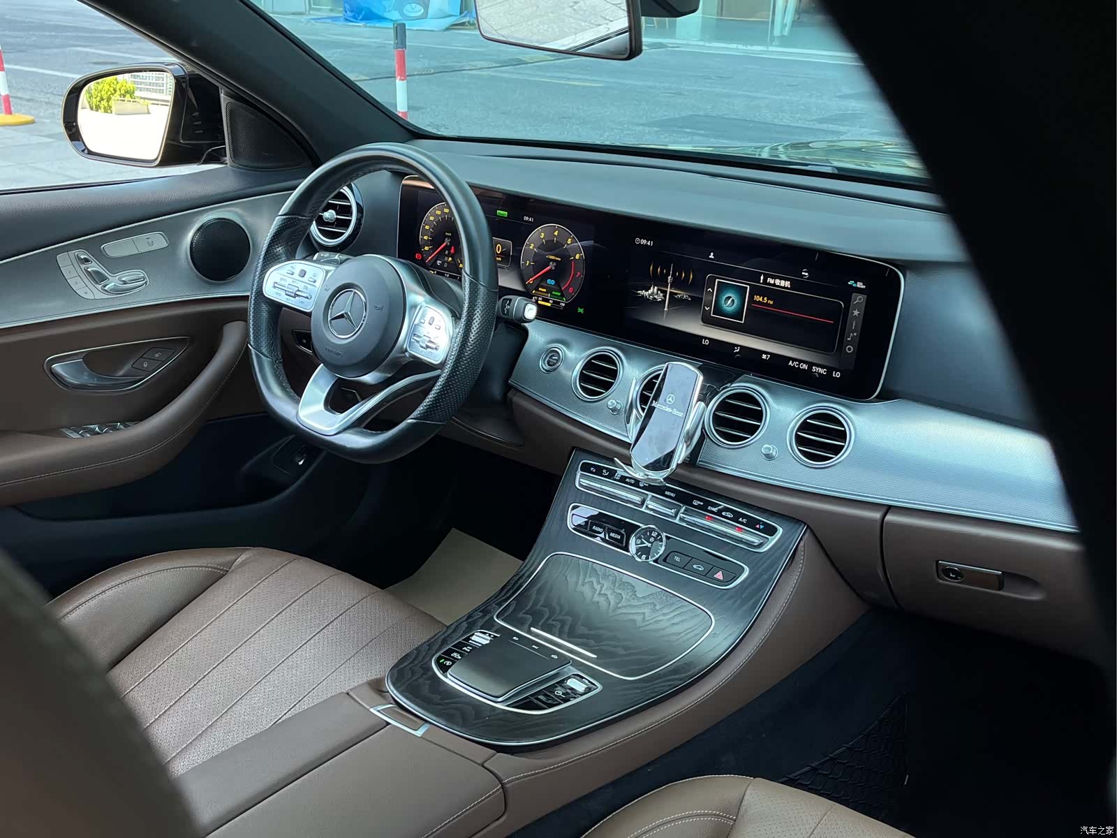 Mercedes-Benz E-Class, 2020 19