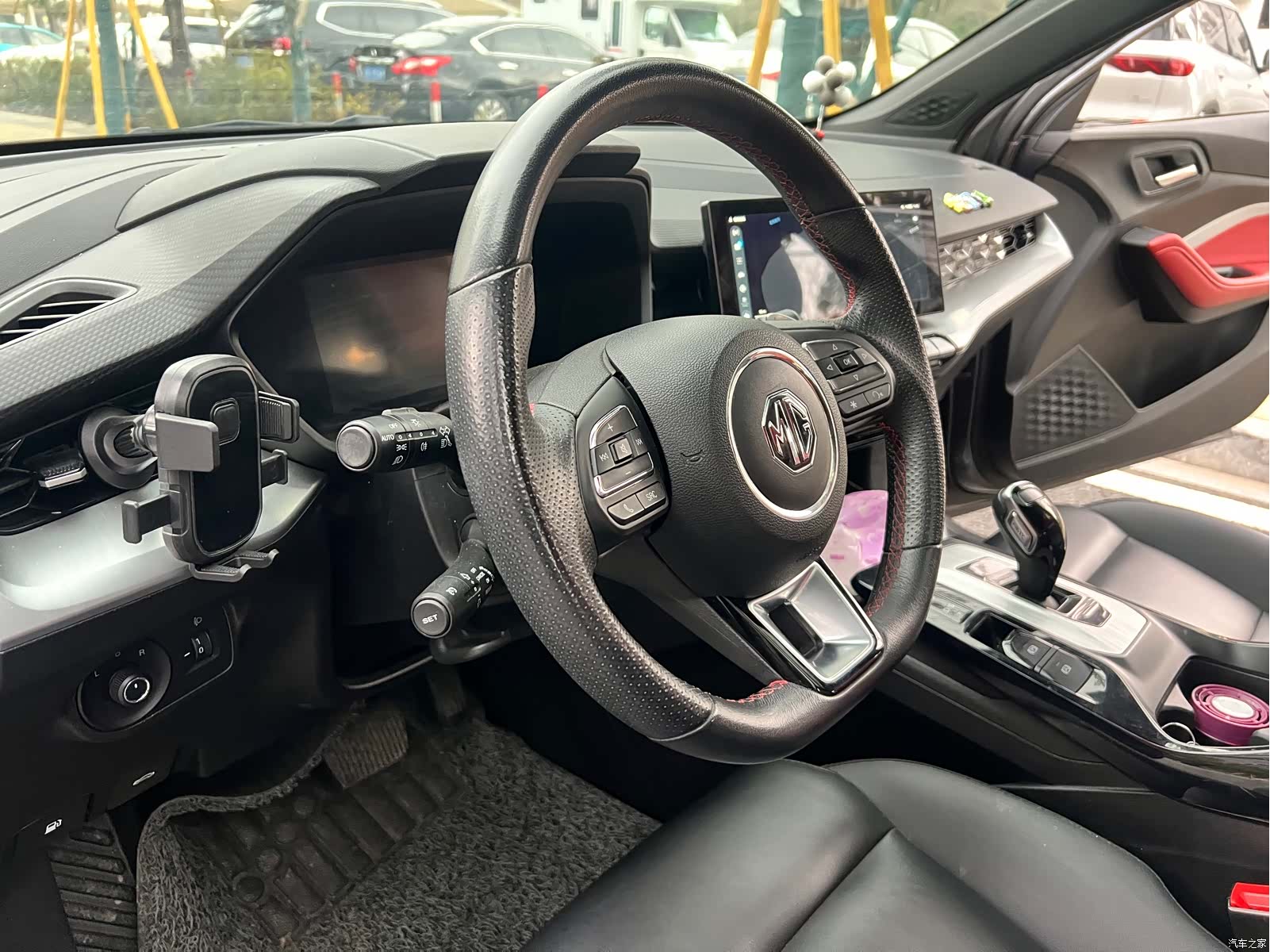 MG MG5, 2021 18