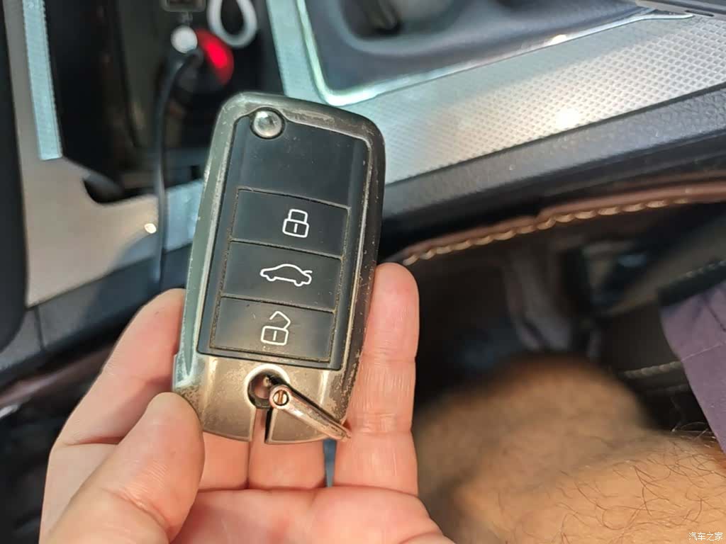 Roewe RX5, 2019 9