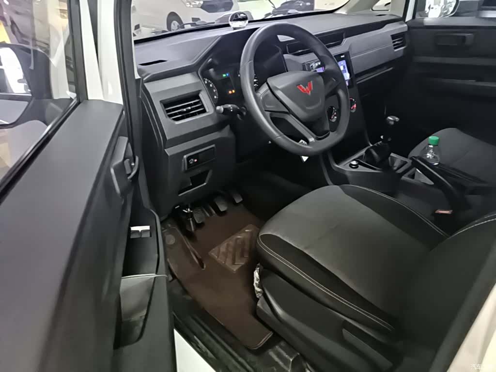 Wuling Hongguang, 2022 16