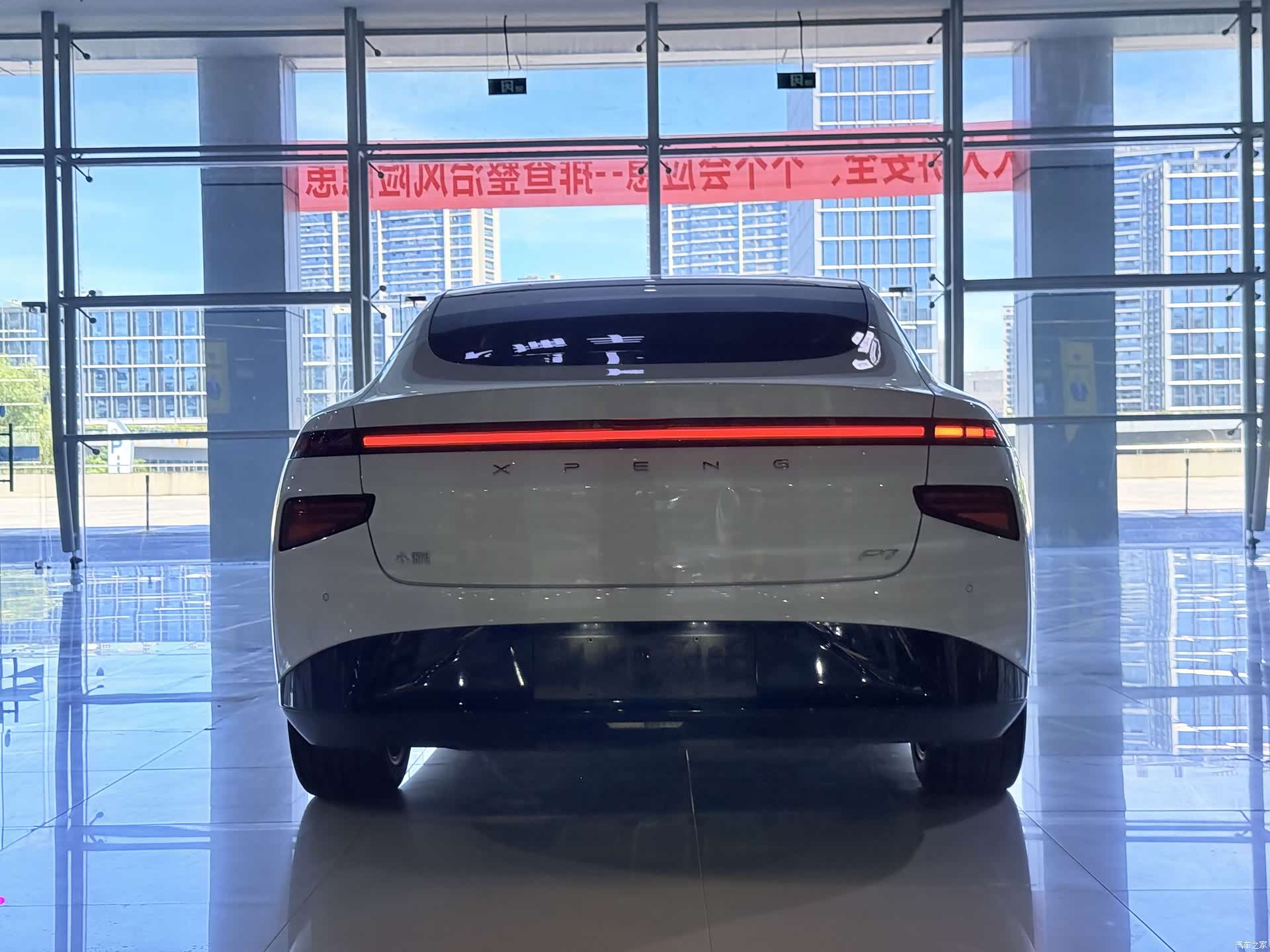Xpeng P7, 2021 4