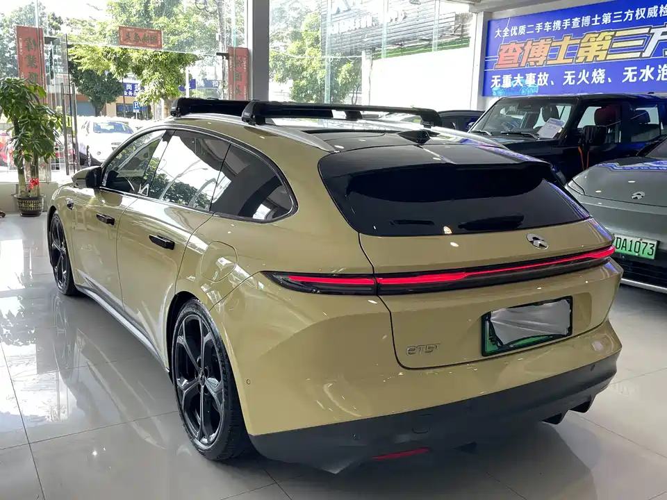 NIO ET5T