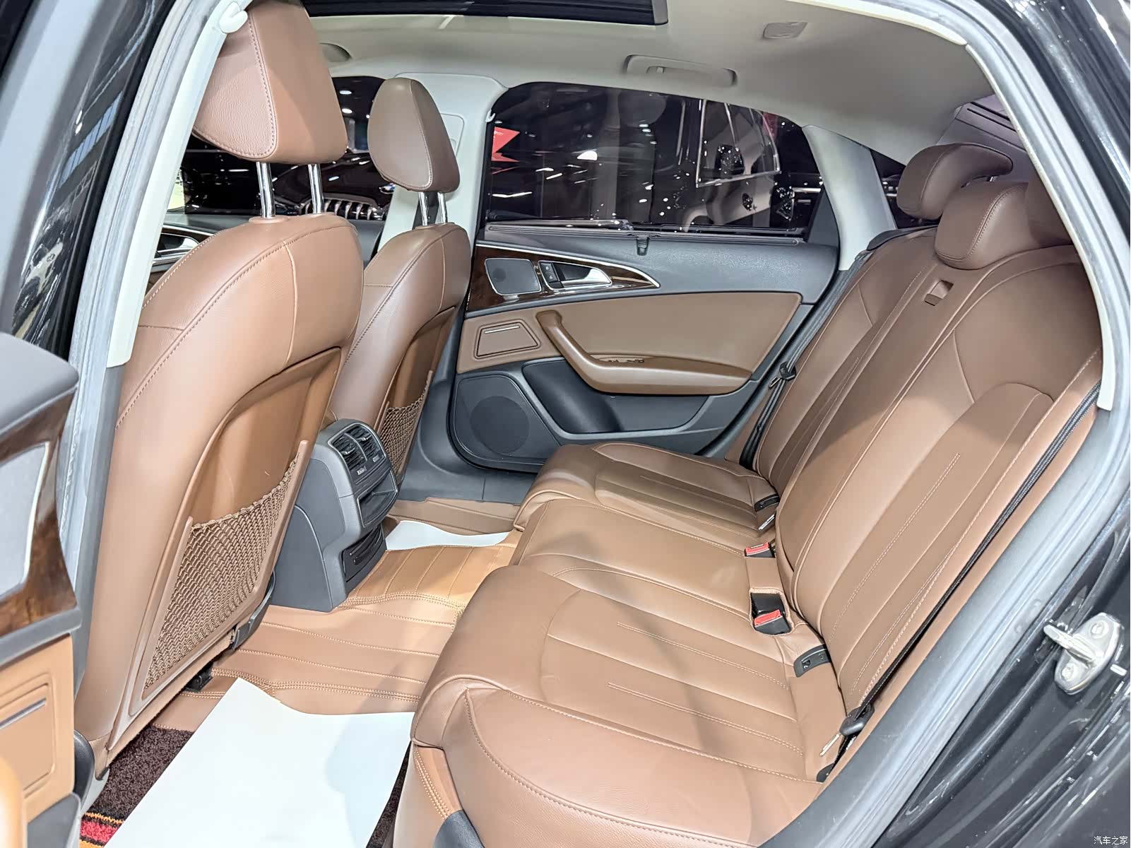 Audi A6L, 2018 9