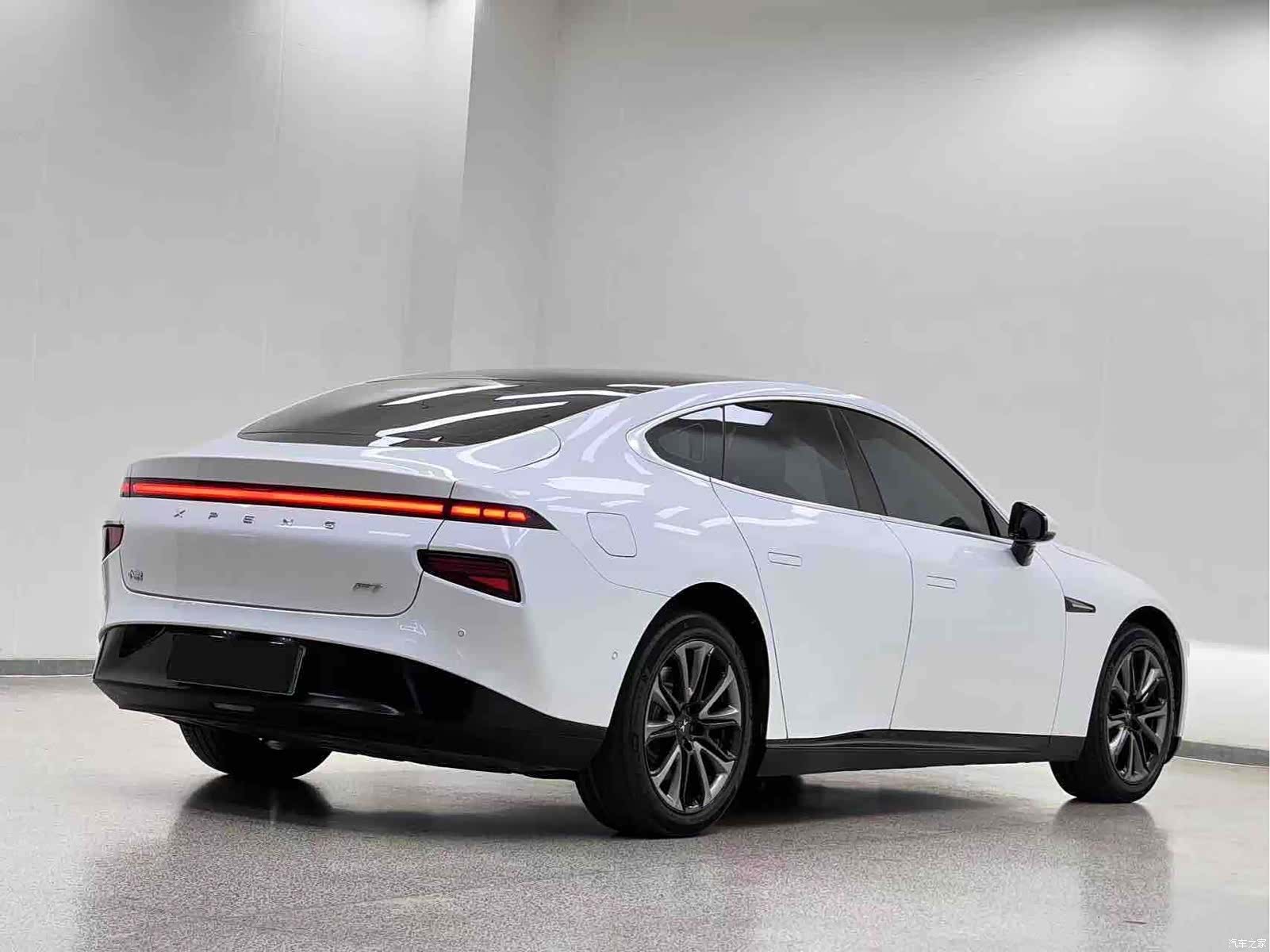 Xpeng P7, 2022 27