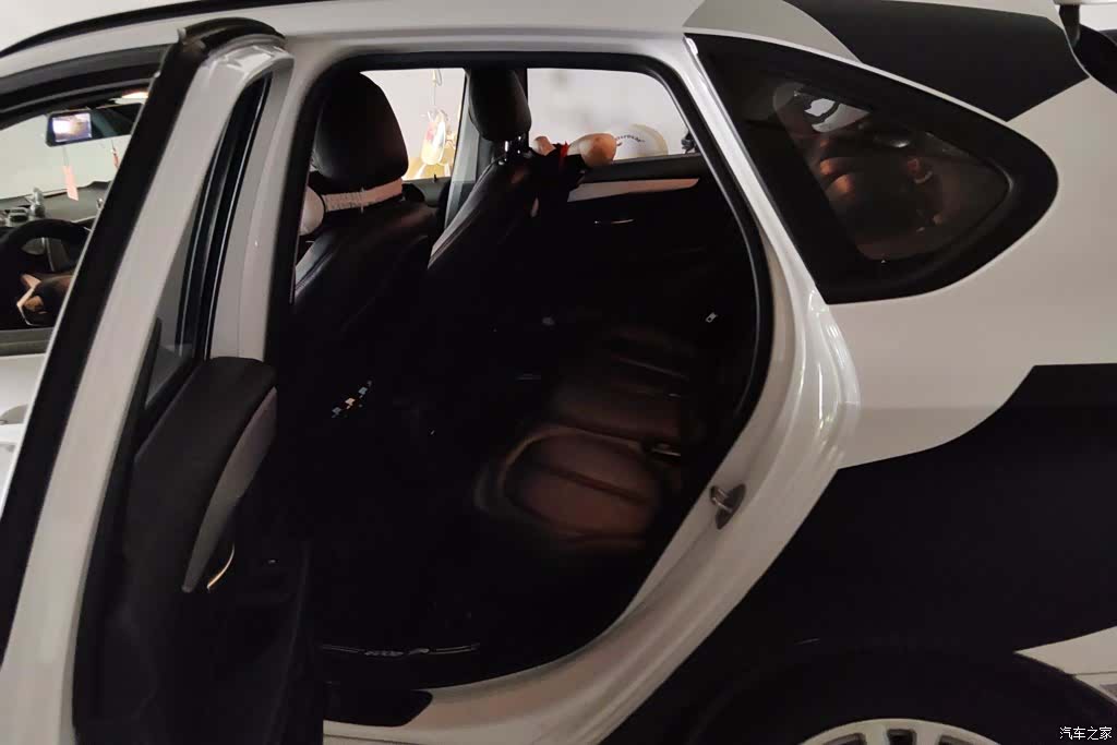 BMW 2 Series, 2017 11