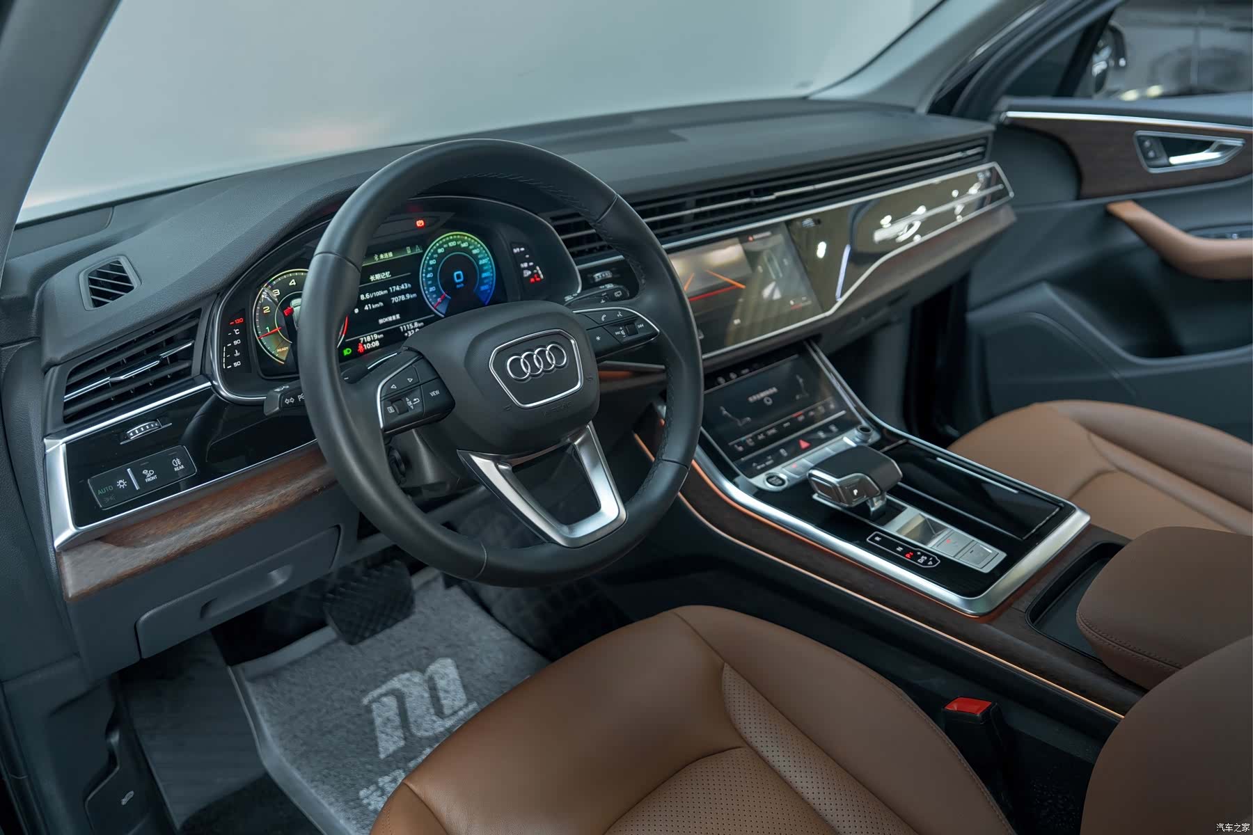 Audi Q7, 2021 10