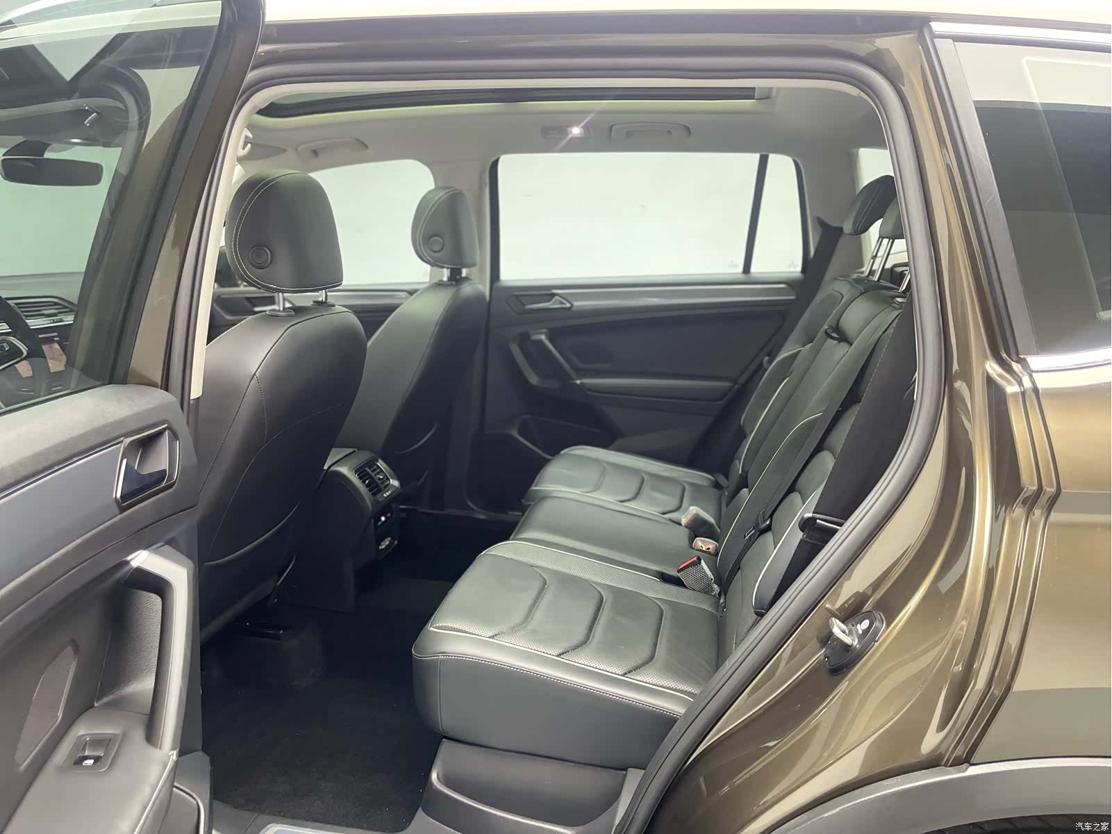 Volkswagen Tiguan L, 2020 13