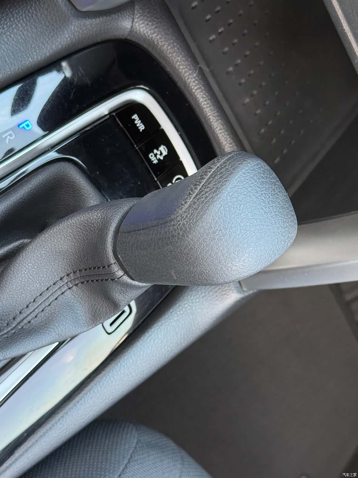 Toyota Frontlander, 2022 14