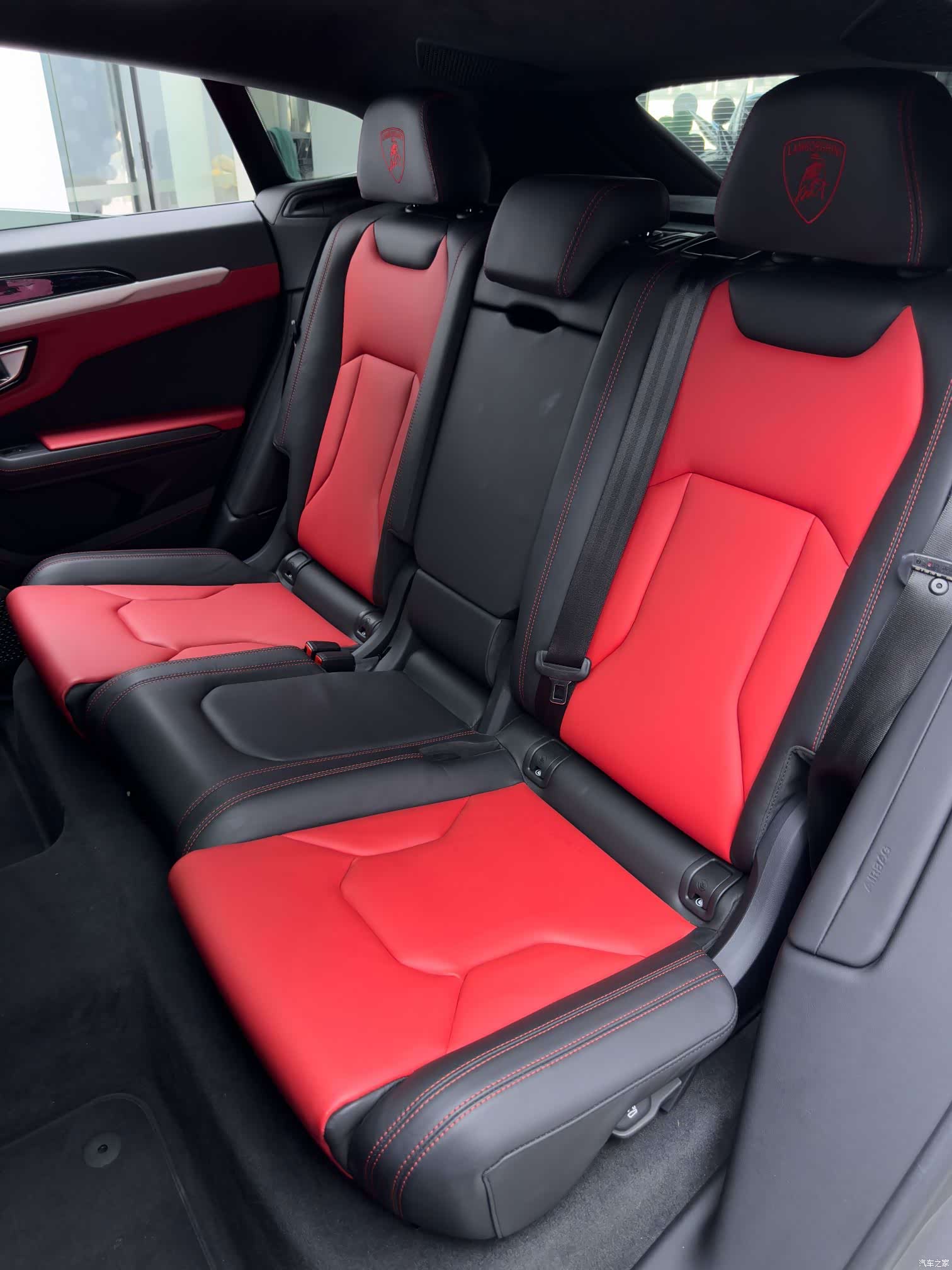 Lamborghini Urus, 2021 27