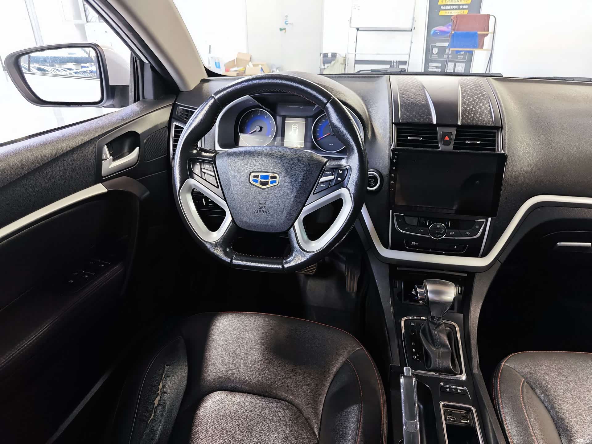 Geely Emgrand, 2015 11