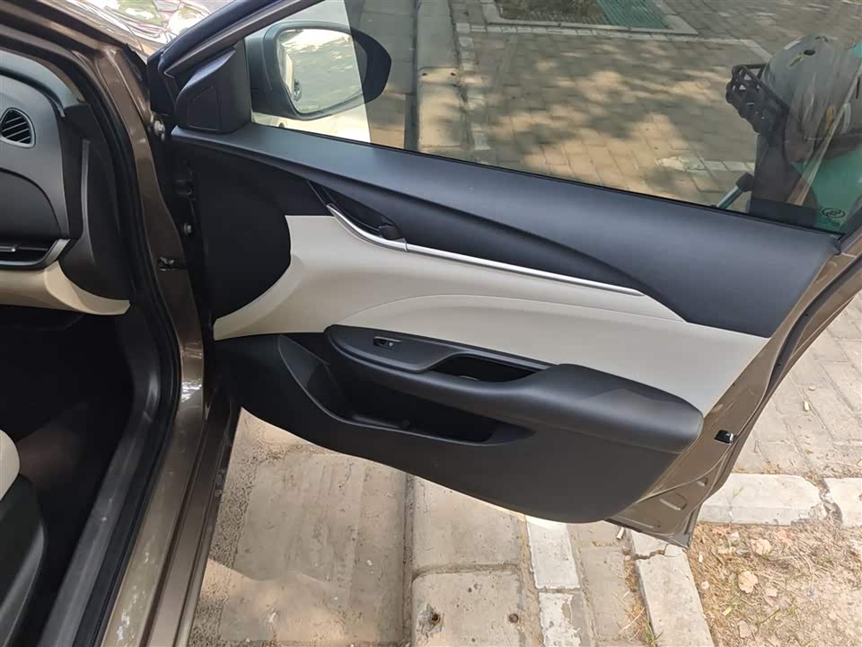 Buick Yinglang