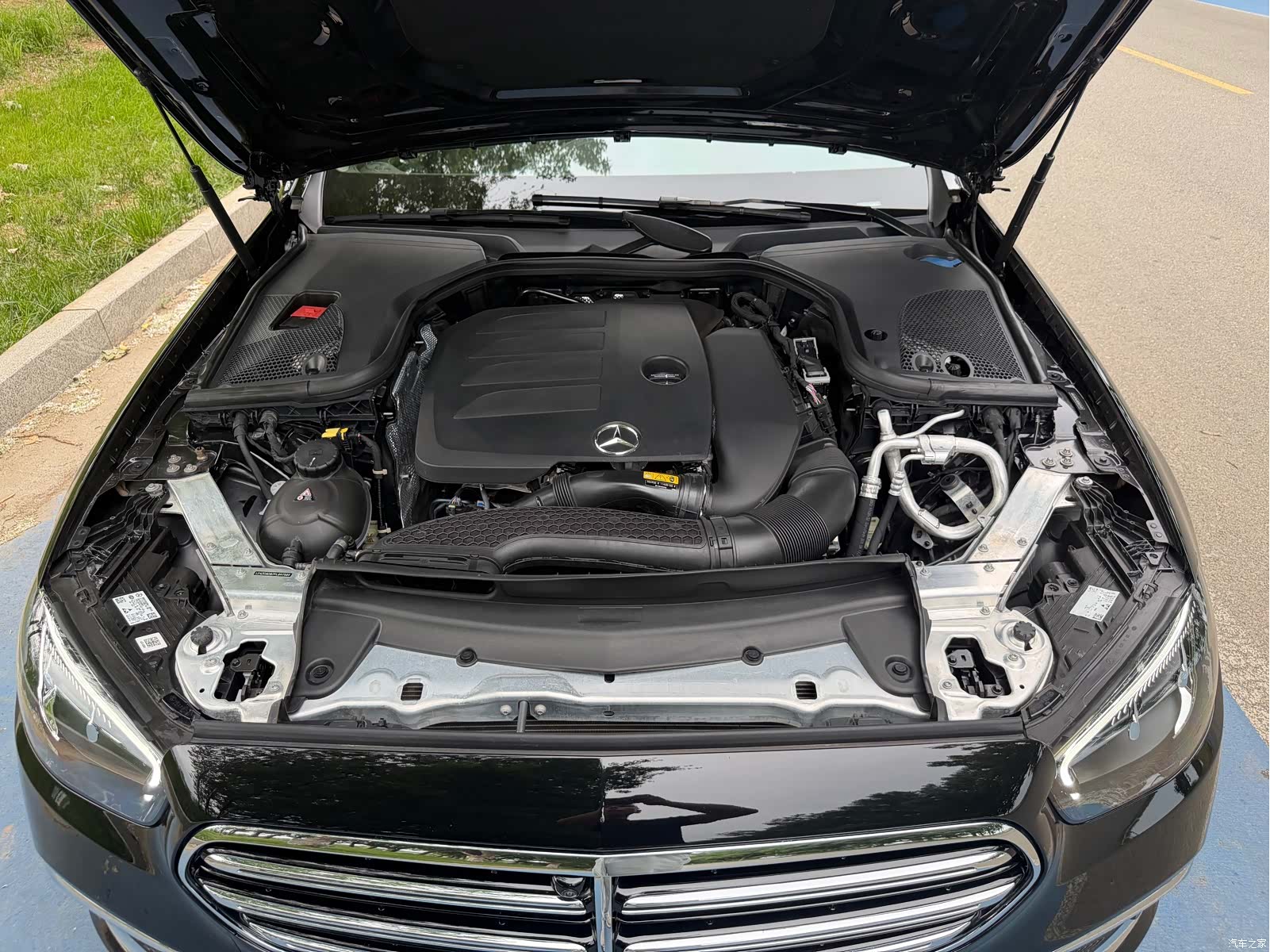 Mercedes-Benz E-Class, 2022 18