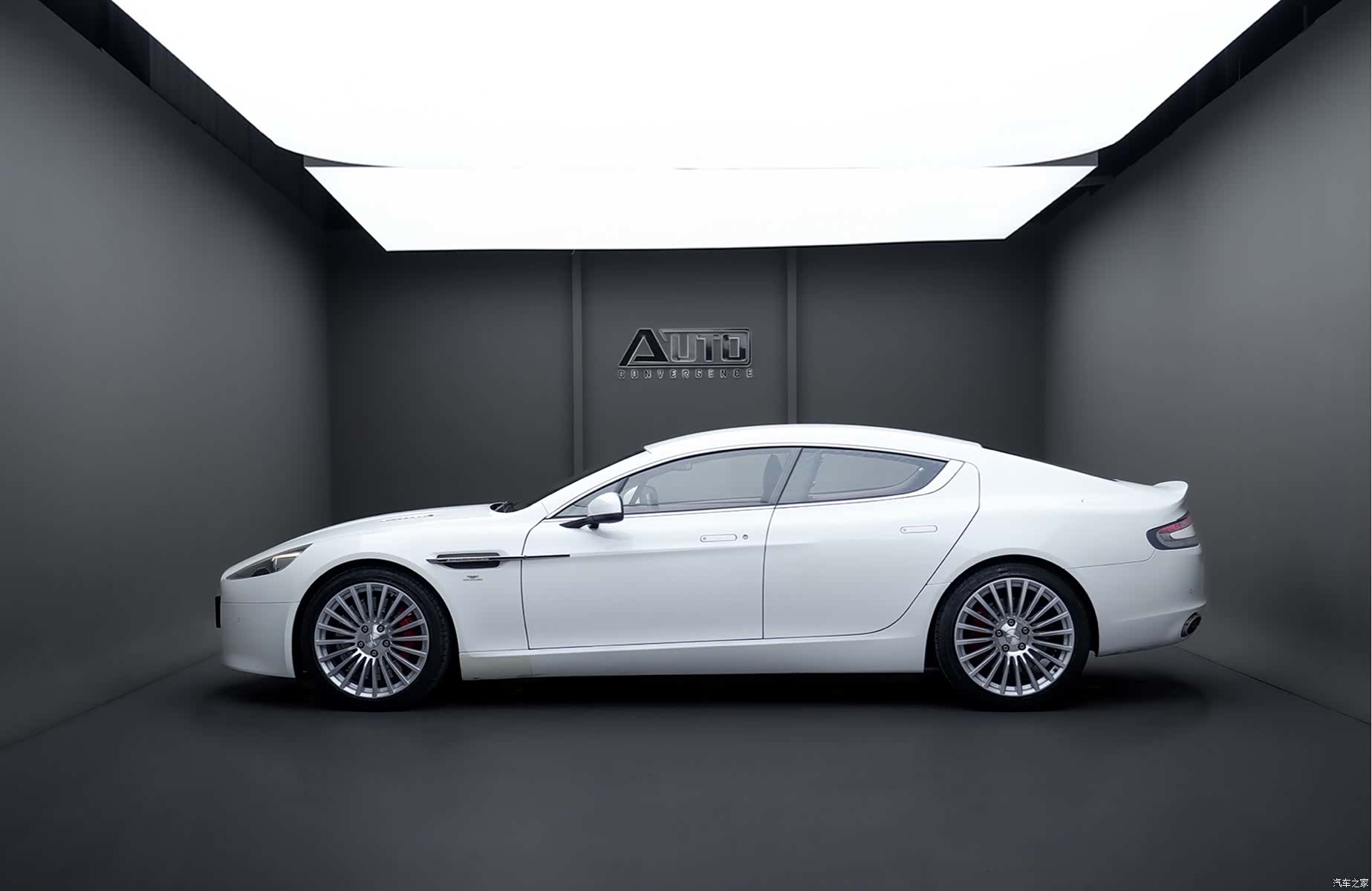 Aston Martin Rapide, 2016 3