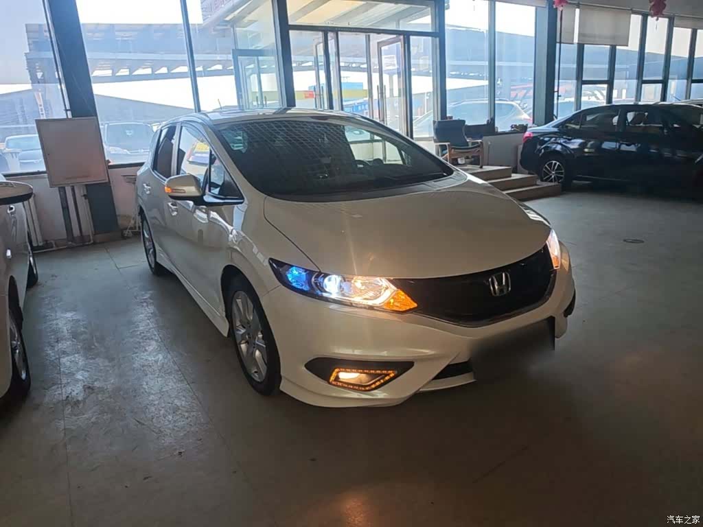 Honda Jade, 2016 22