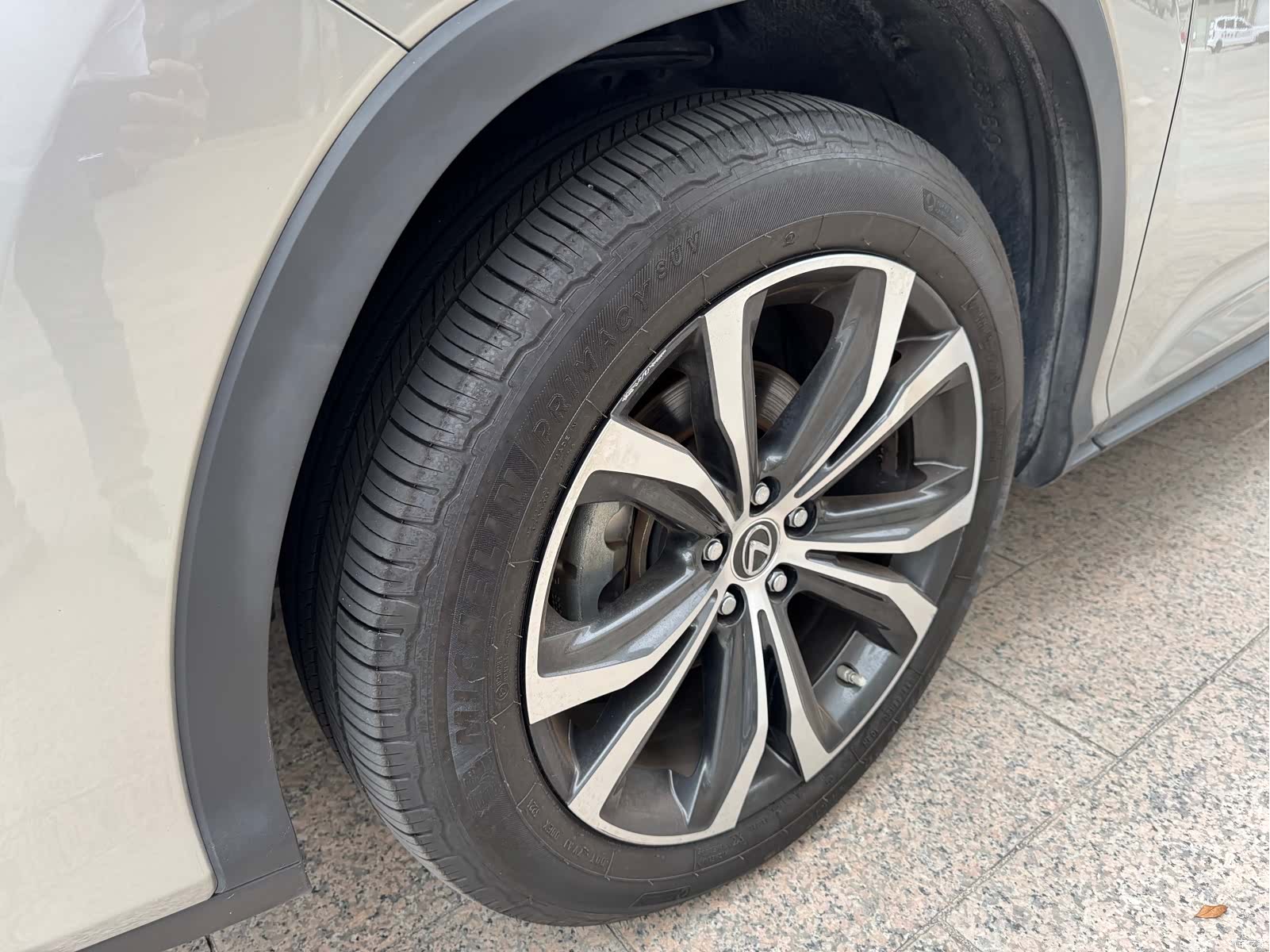 Lexus RX, 2019 19