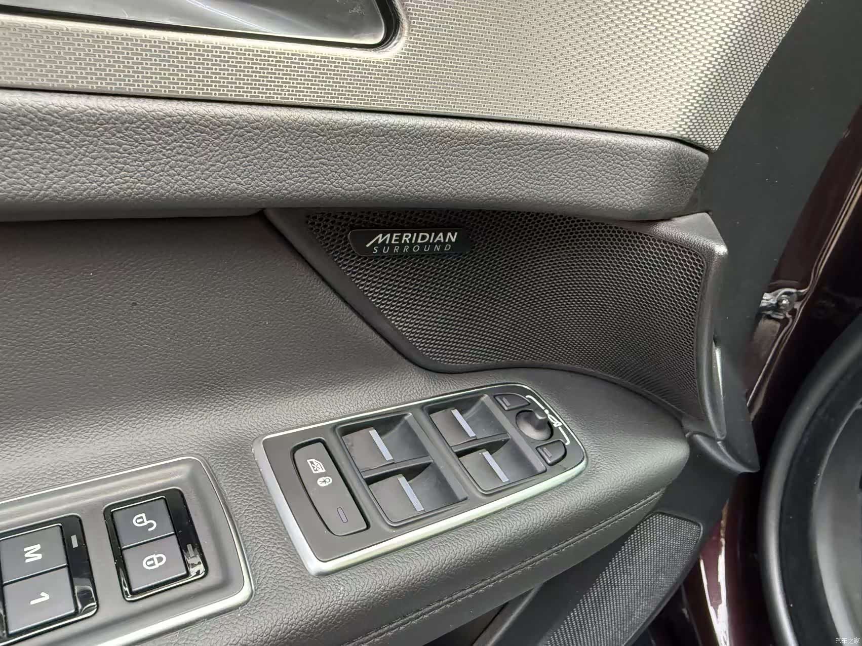 Land Rover P250, 2021 14