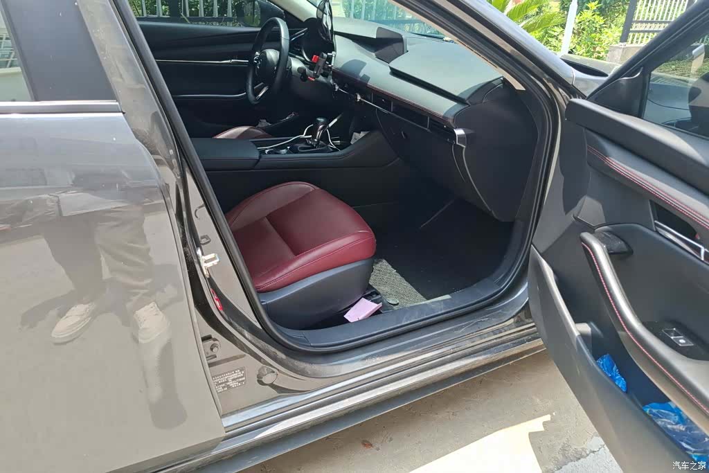 Mazda Mazda3, 2023 8