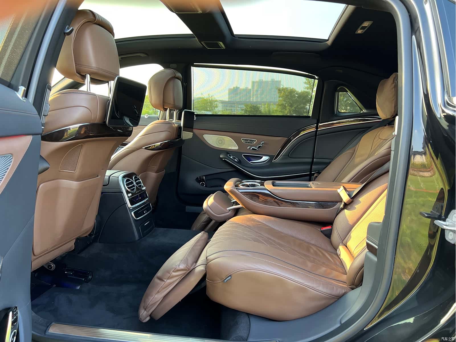Maybach S-Class, 2020 6