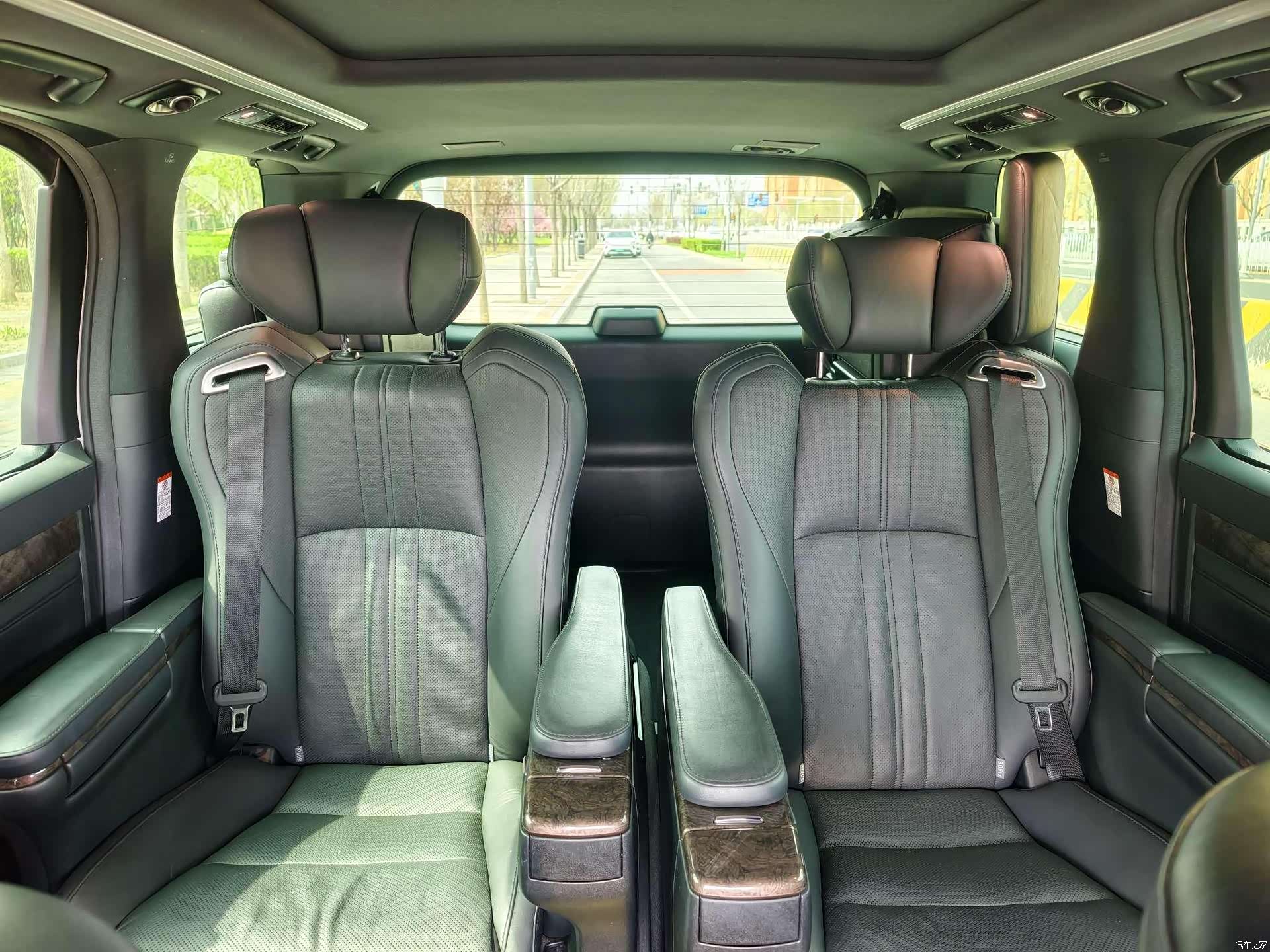 Toyota Alphard, 2021 18