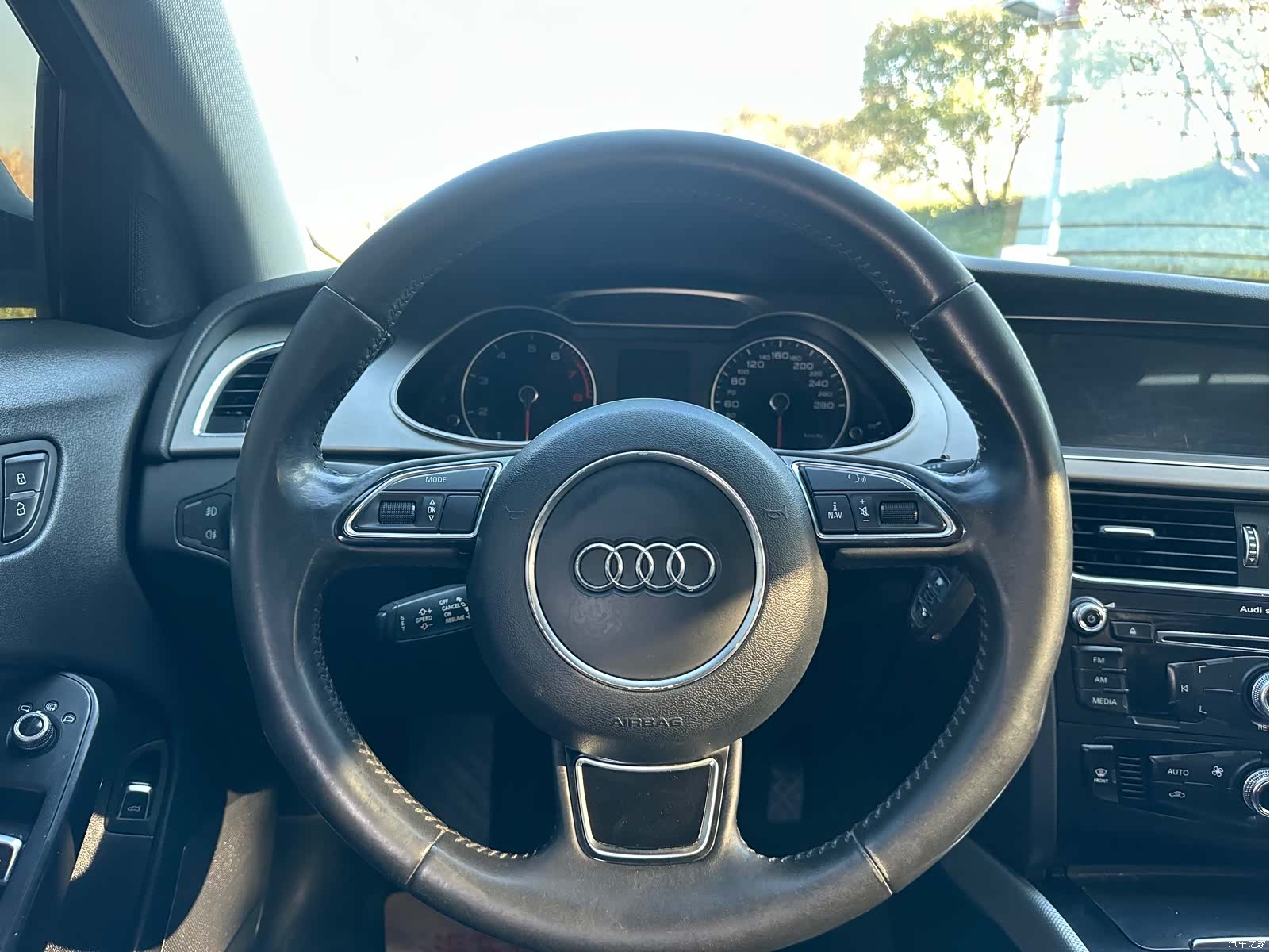 Audi A4L, 2013 7