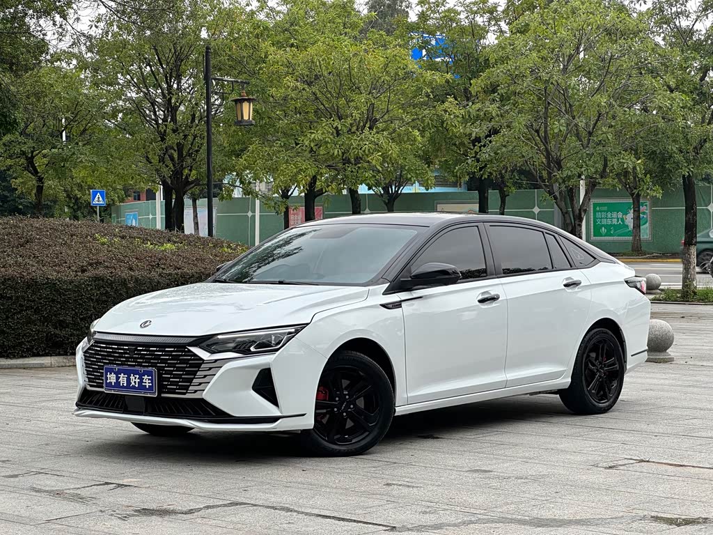 Dongfeng Aeolus Yixuan Max