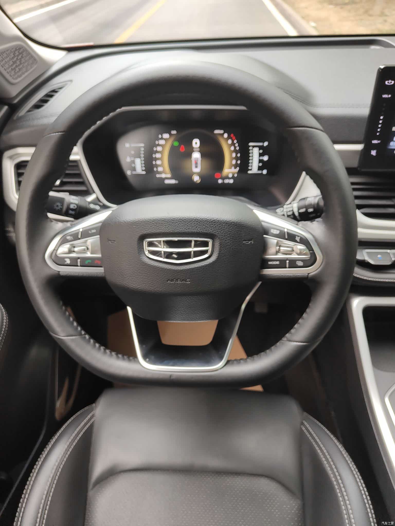 Geely X6, 2020 10