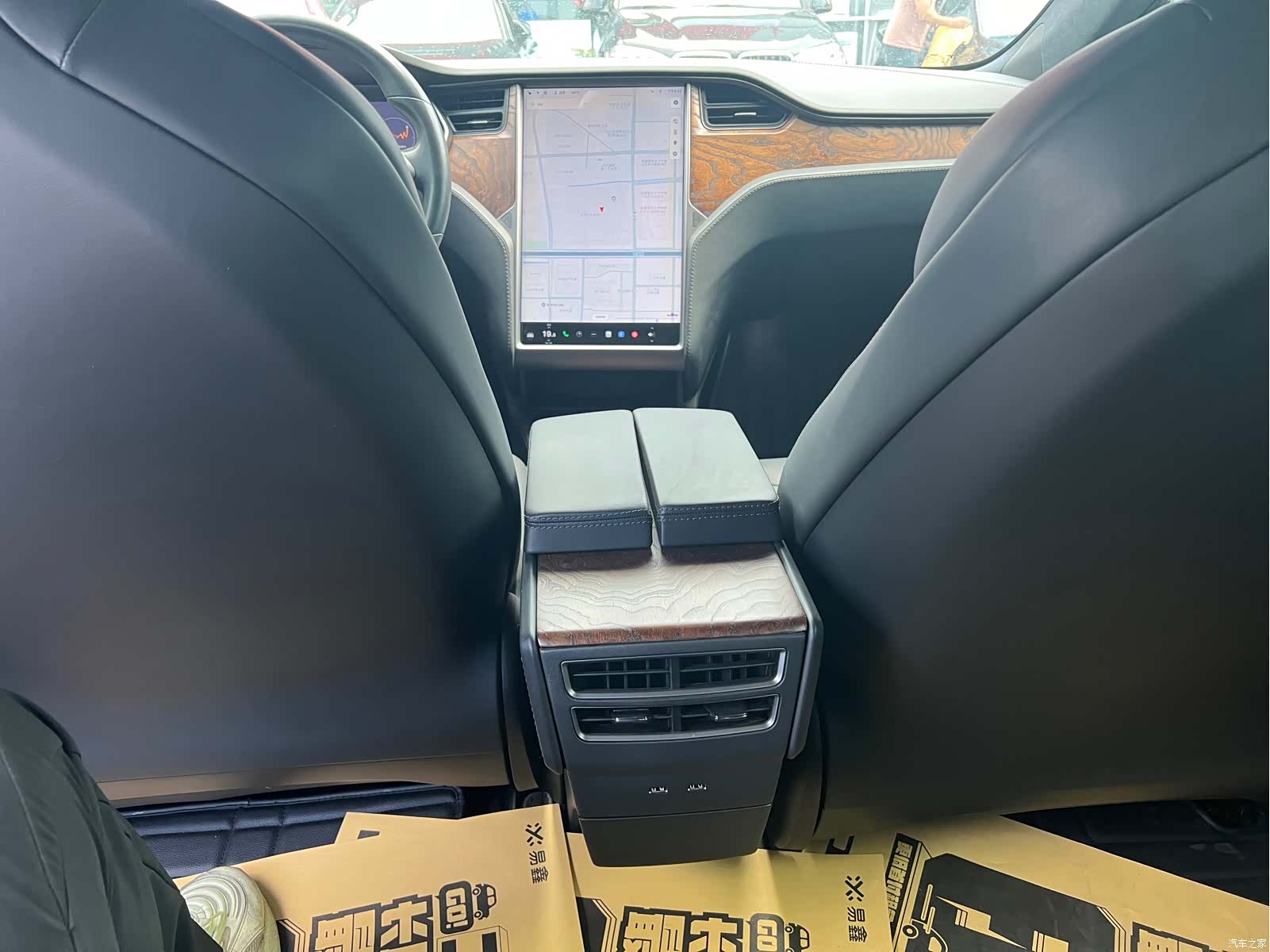 Tesla Model S, 2019 11