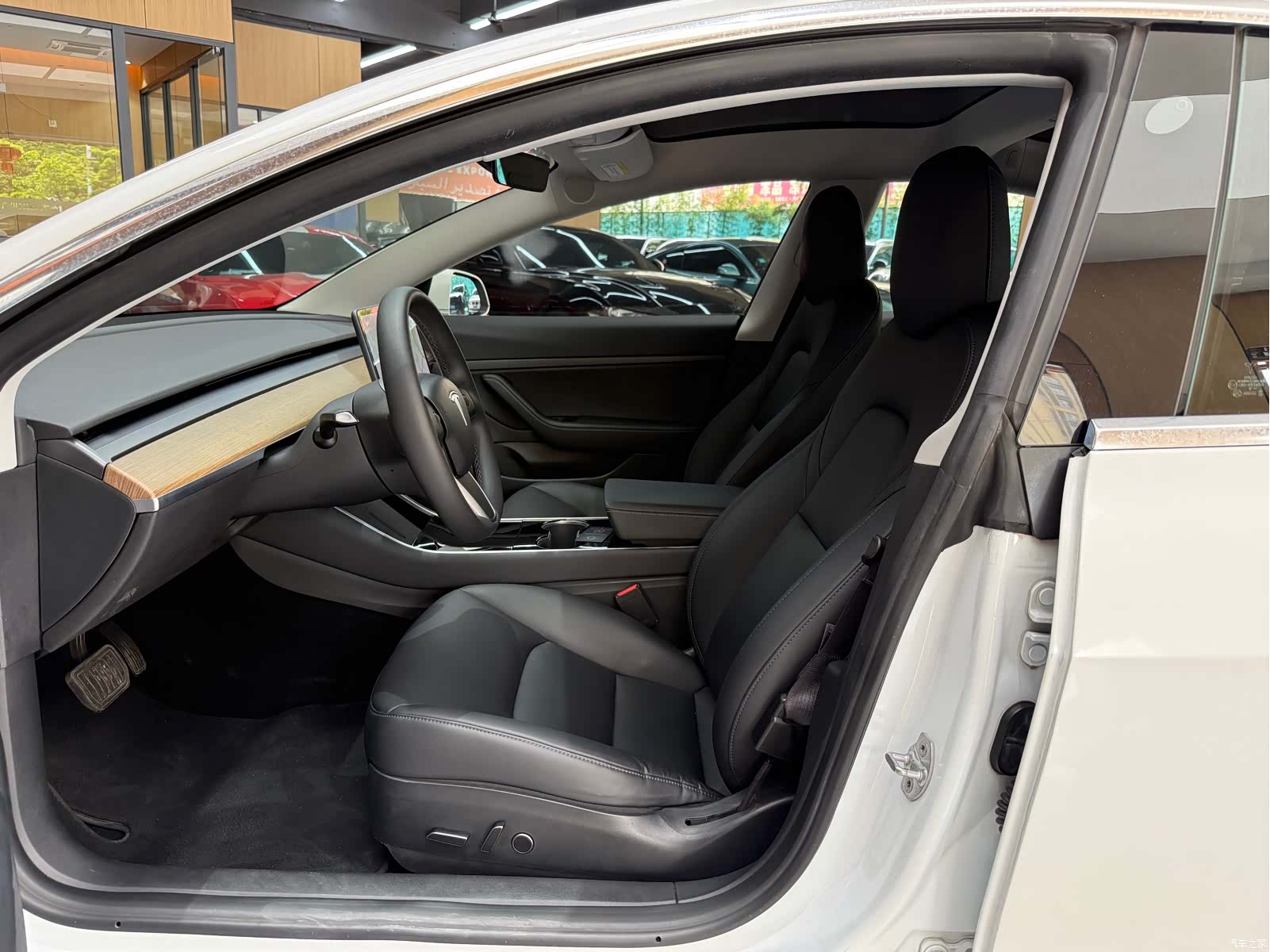 Tesla Model 3, 2020 11
