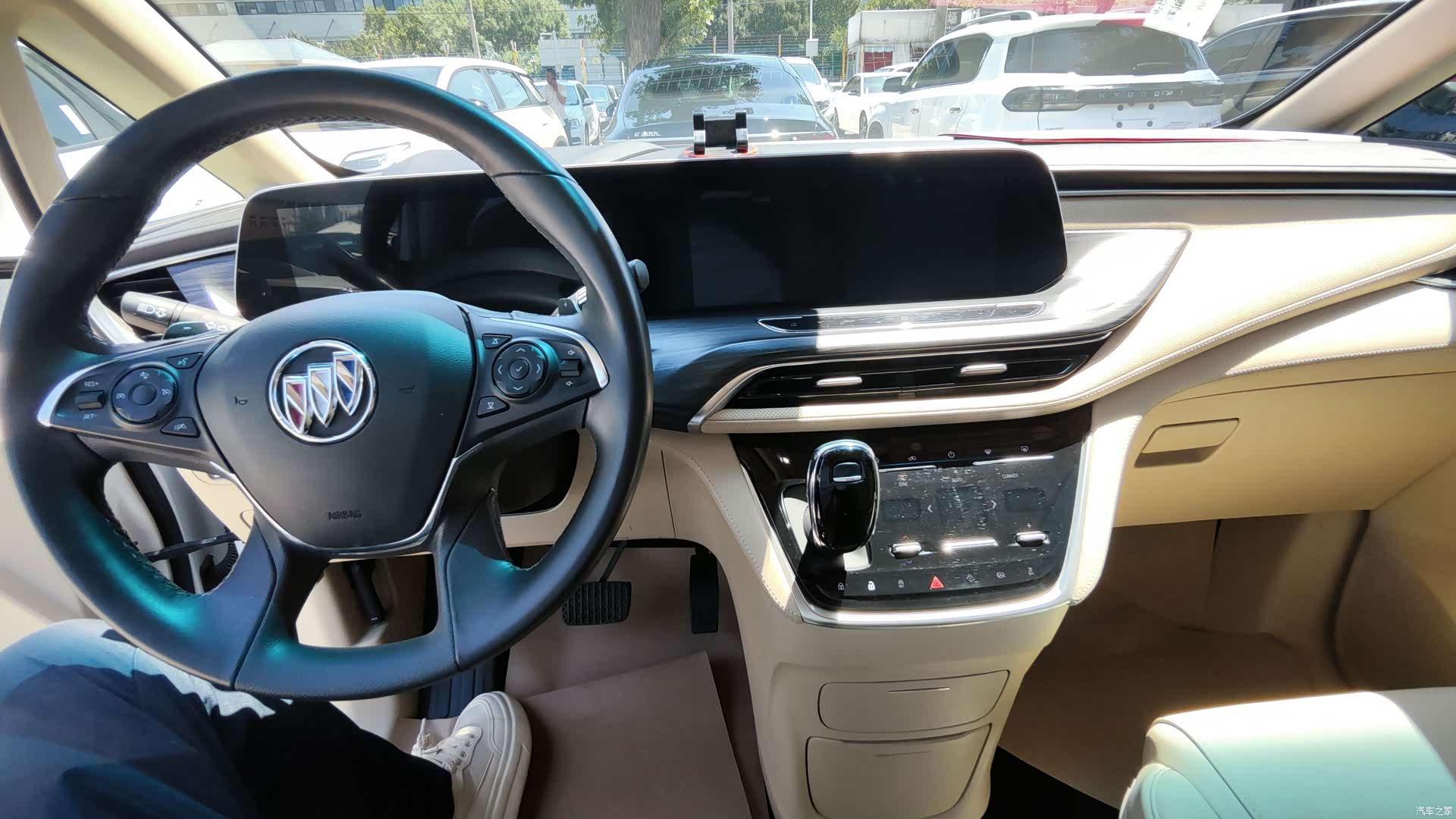 Buick GL8, 2022 8