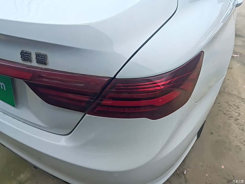 Geely Binray, 2021 8