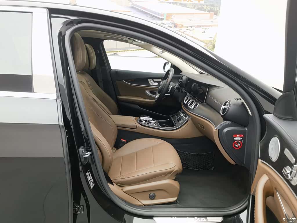 Mercedes-Benz E-Class, 2018 23