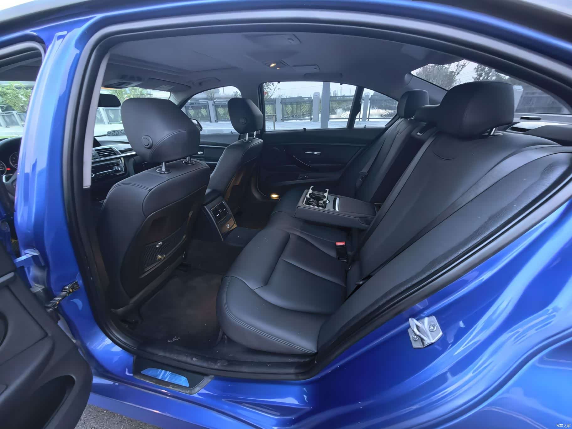 BMW 3 Series, 2016 все фото