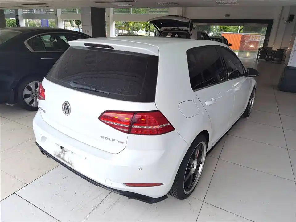 Volkswagen golf