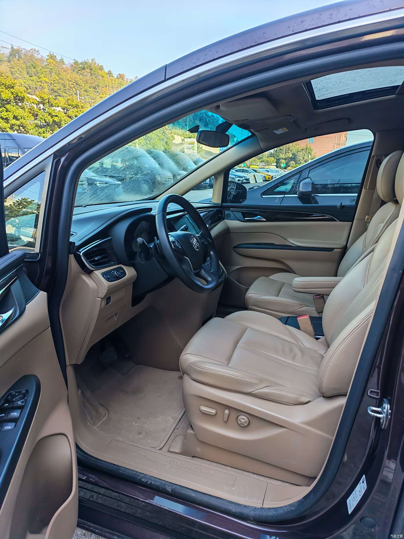 Buick GL8, 2019 4