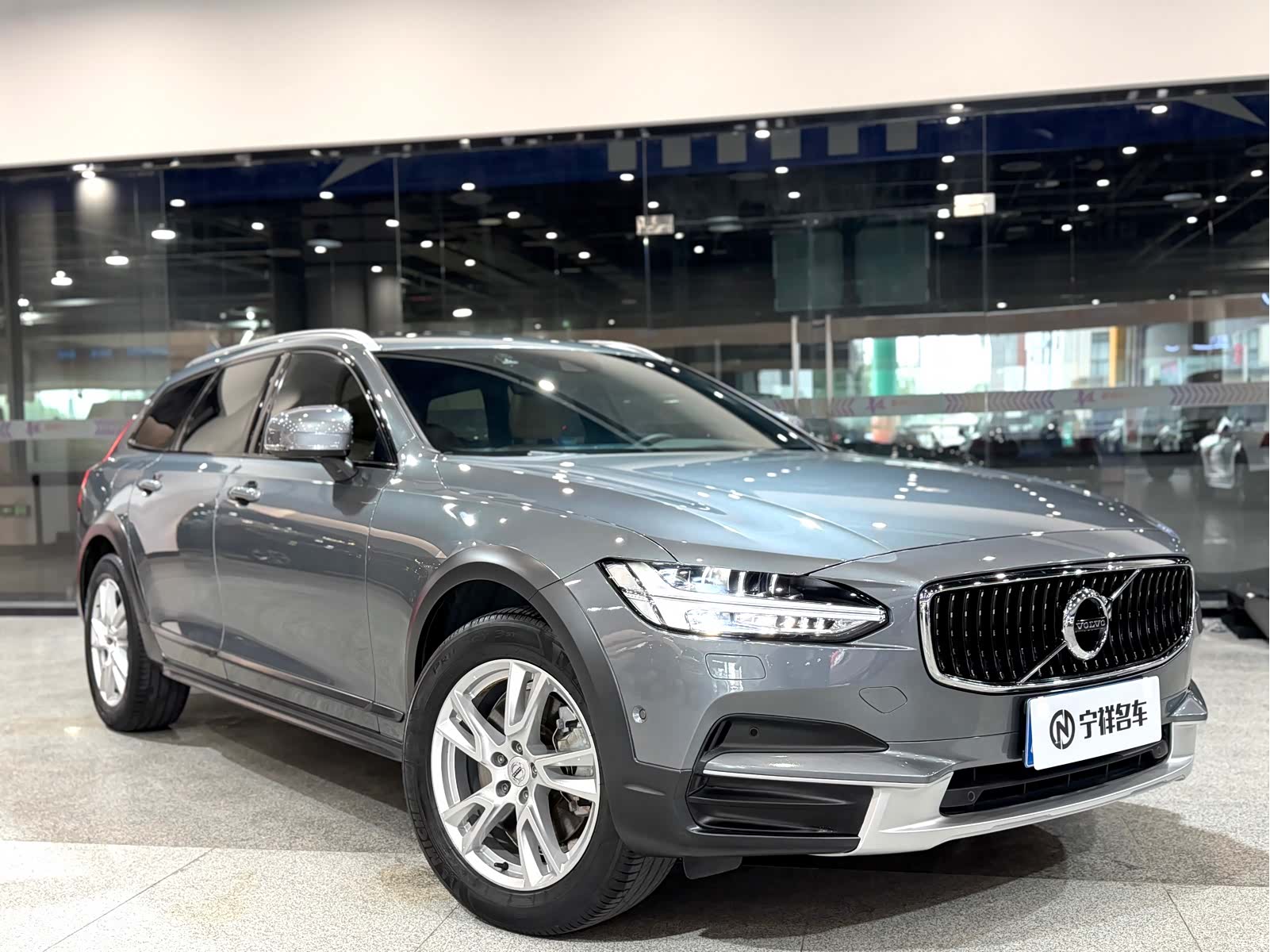 Volvo V90, 2018 3