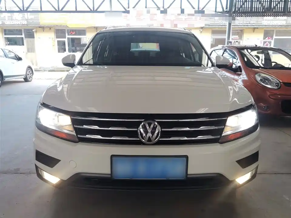 Volkswagen Tiguan L