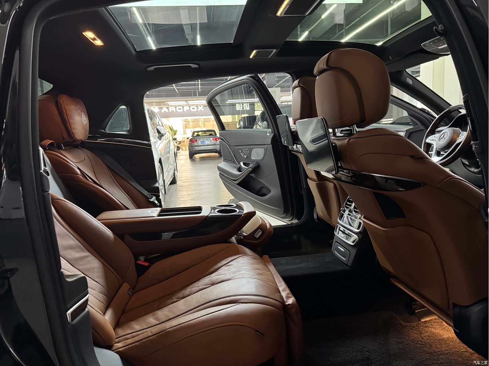 Maybach S-Class, 2020 9