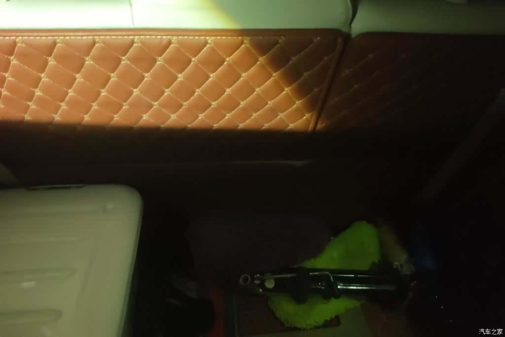 Buick GL8, 2021 4